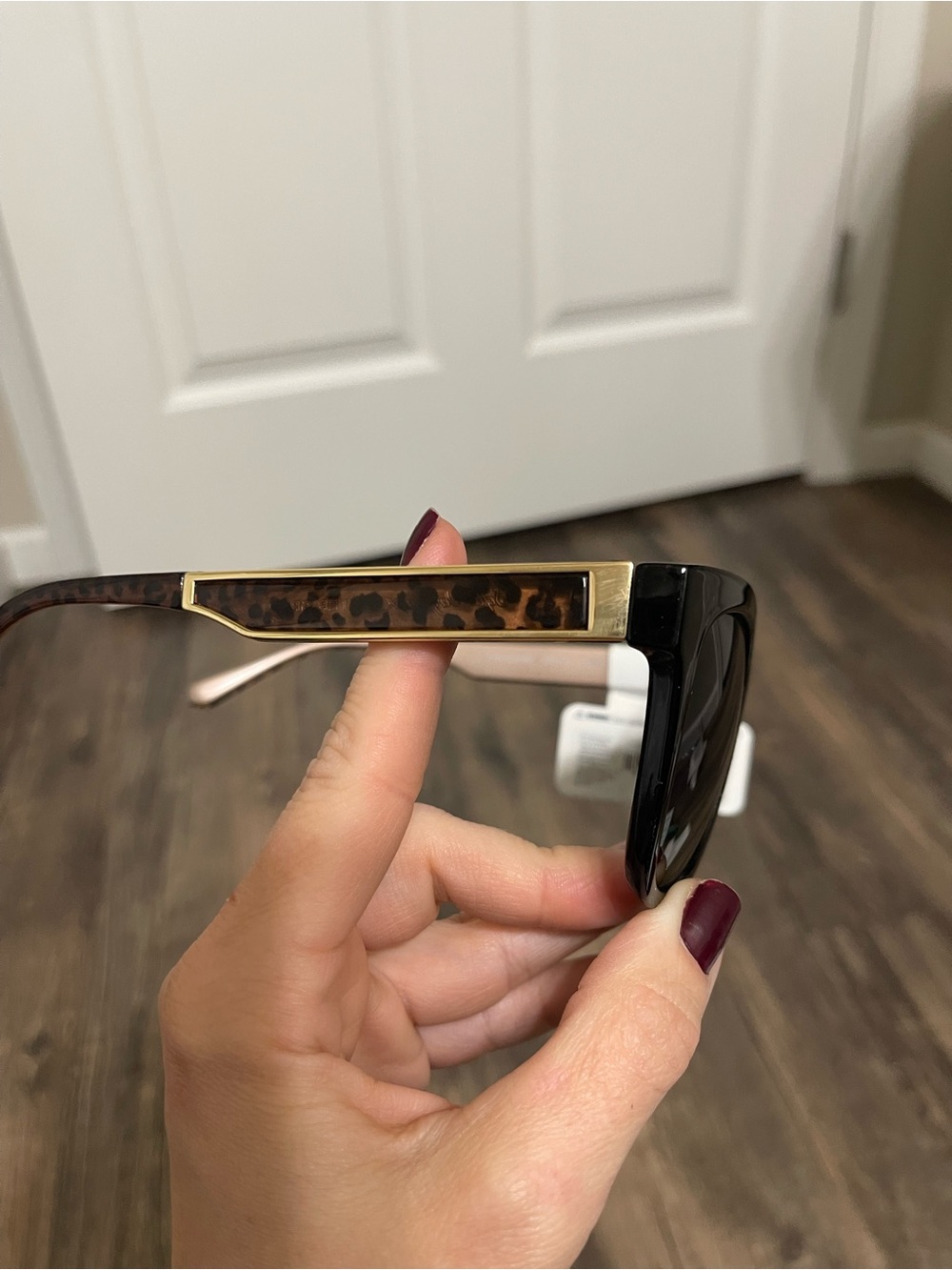 Foster Grant | Black Women's Sunglasses w/ Leopard Print Bows - New with Tags! - Picture 3 of 6